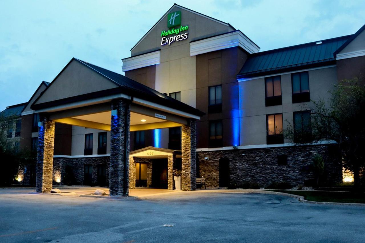 Holiday Inn Express Cedar Rapids - Collins Road By Ihg Exterior foto